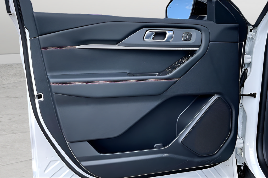 New 2026 Ford Explorer ST-Line w/ Premium Package RWD image 13
