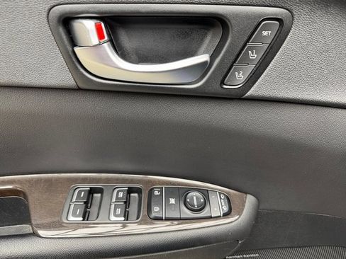 Used 2016 Kia Optima EX w/ Premium Package image 9