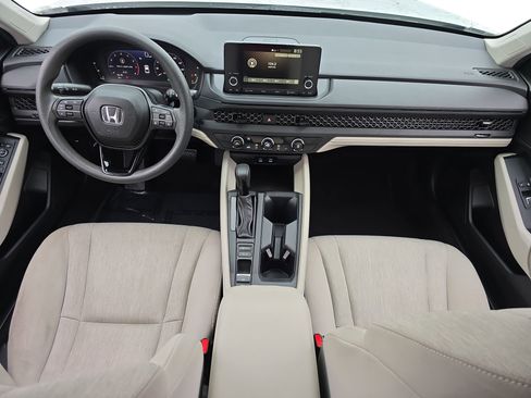 Certified 2023 Honda Accord LX image 9