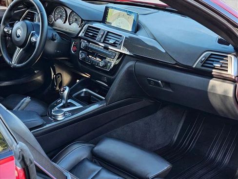 Used 2020 BMW M4 Convertible w/ Competition Package image 21