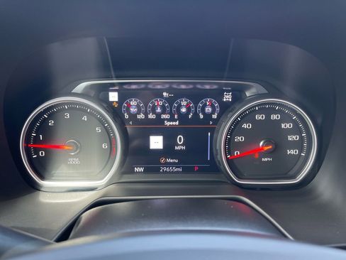 Used 2021 Chevrolet Suburban Premier w/ Premium Package image 27