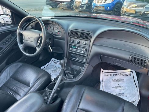 Used 2000 Ford Mustang GT RWD image 35