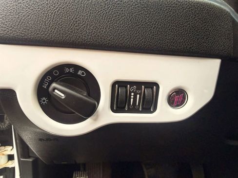 Used 2016 Dodge Charger SE w/ Popular Equipment Group RWD image 14