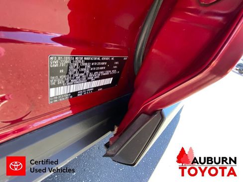 Certified 2021 Toyota RAV4 XLE Premium AWD/4WD image 36