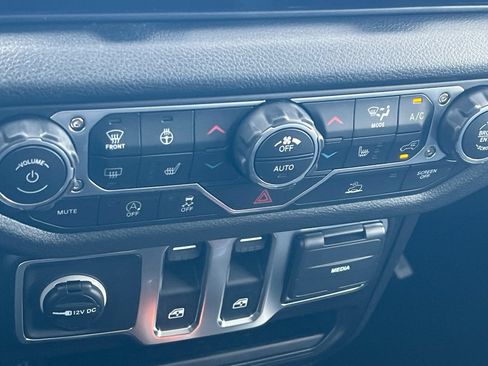 New 2026 Jeep Wrangler Sport AWD/4WD image 19