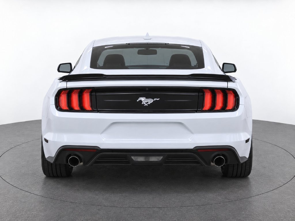 Used 2020 Ford Mustang Coupe RWD image 7
