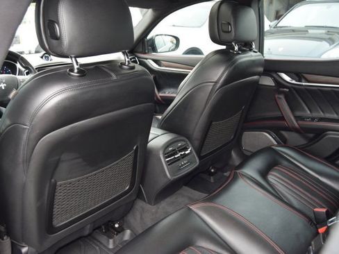 Used 2019 Maserati Ghibli S GranLusso AWD/4WD image 37