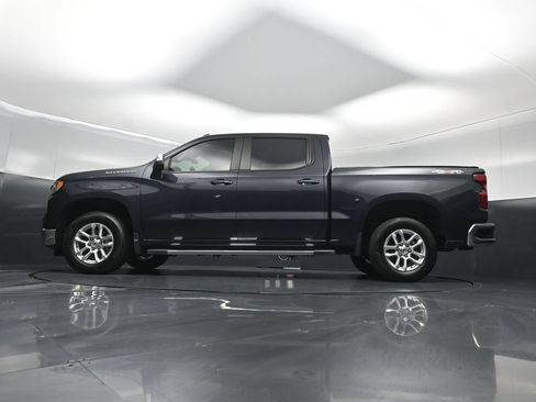 Used 2023 Chevrolet Silverado 1500 LT AWD/4WD image 8