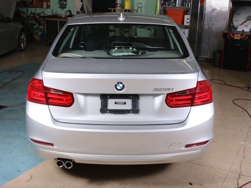 Used 2013 BMW 328i Sedan RWD image 13