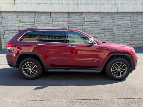Used 2018 Jeep Grand Cherokee Limited RWD image 5