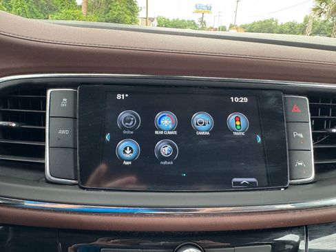 Used 2018 Buick Enclave Avenir AWD/4WD image 24