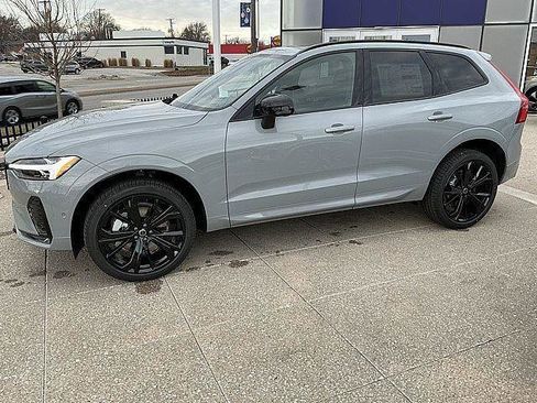 New 2026 Volvo XC60 B5 Ultra w/ Climate Package AWD/4WD image 11