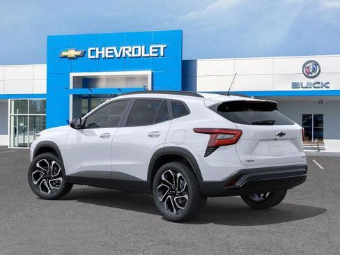 New 2026 Chevrolet Trax RS w/ Sunroof Package image 24