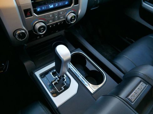 Used 2021 Toyota Tundra 4x4 CrewMax image 27