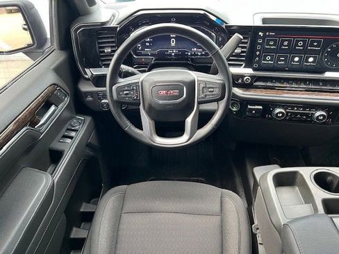 Certified 2023 GMC Sierra 1500 Elevation image 25