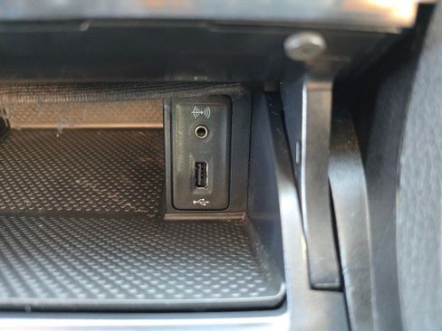 Used 2017 Volkswagen Golf Alltrack S image 38