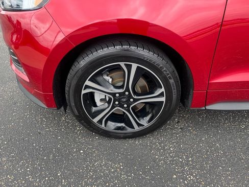 Used 2021 Ford Edge ST image 7