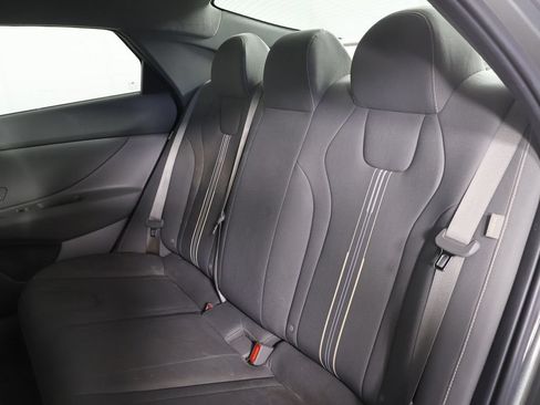 Used 2024 Hyundai Elantra SEL FWD image 26