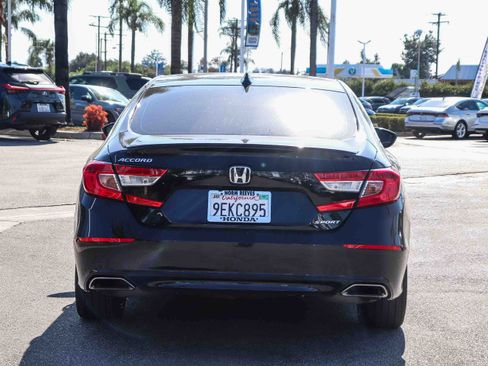 Used 2022 Honda Accord Sport image 12
