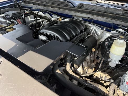 Used 2017 Chevrolet Silverado 1500 LT w/ Texas Edition AWD/4WD image 31