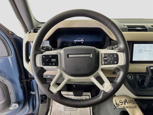 Used 2024 Land Rover Defender 110 S AWD/4WD image 12