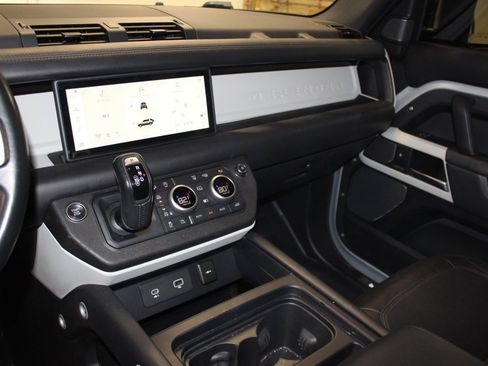 Used 2022 Land Rover Defender 110 XS Edition image 25