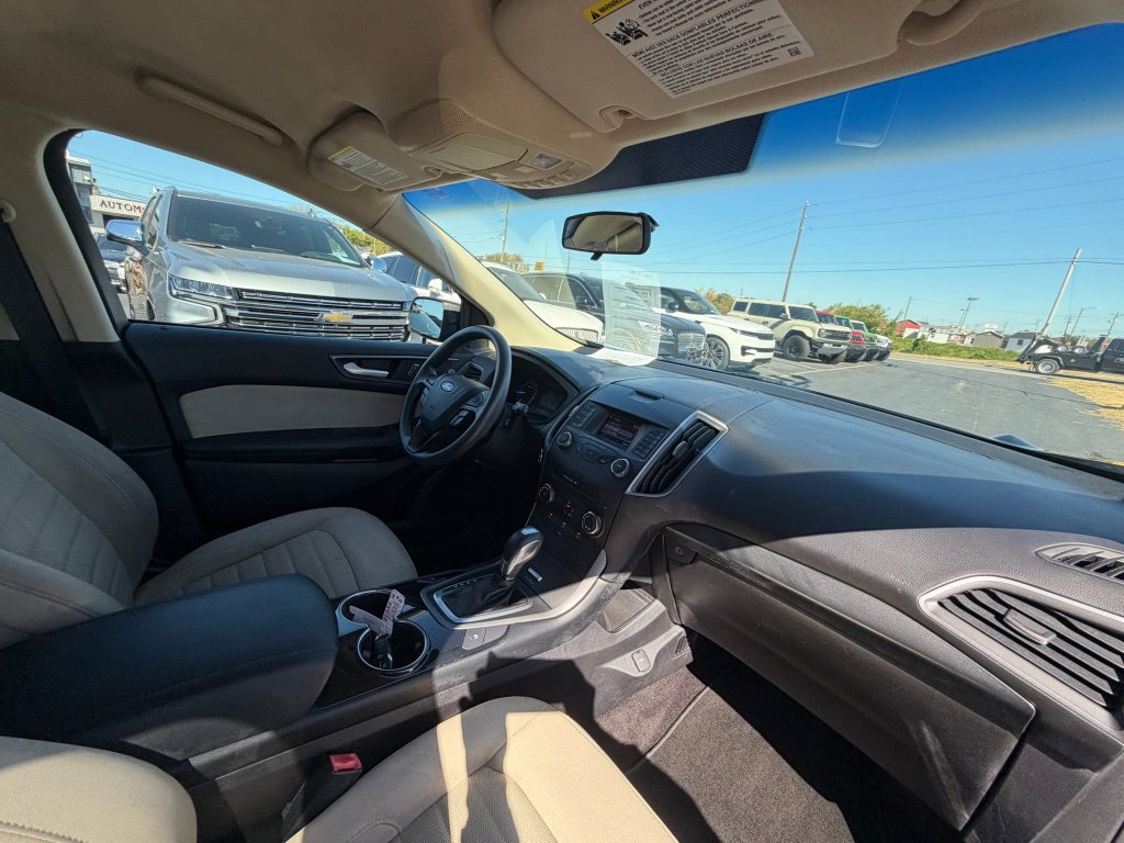 Used 2016 Ford Edge SE FWD image 19
