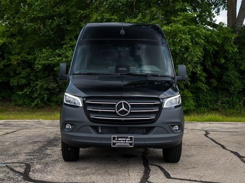 New 2025 Mercedes-Benz Sprinter 2500 image 2