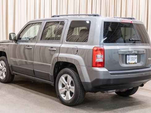 Used 2013 Jeep Patriot Latitude w/ Sun/Sound Group FWD image 5