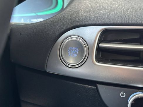 Used 2025 Hyundai Palisade SEL FWD image 21