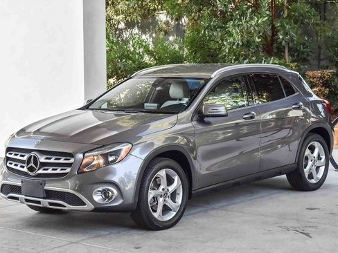 Used 2019 Mercedes-Benz GLA 250 4MATIC image 3