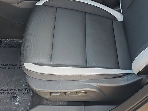 New 2025 Buick Envision Sport Touring image 11