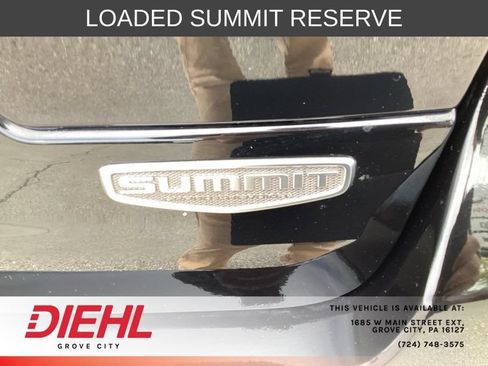 Used 2023 Jeep Grand Cherokee Summit AWD/4WD image 13
