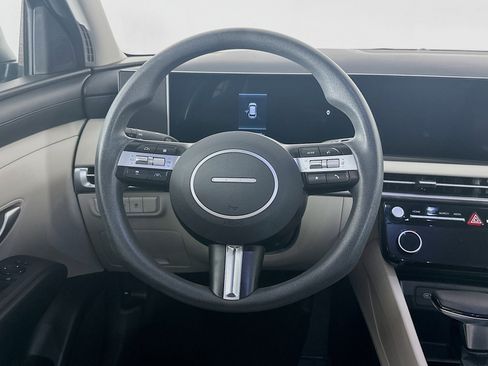 Used 2025 Hyundai Tucson SEL FWD image 18