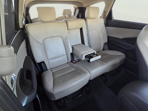 Used 2016 Hyundai Santa Fe SE w/ Option Group 03 image 37