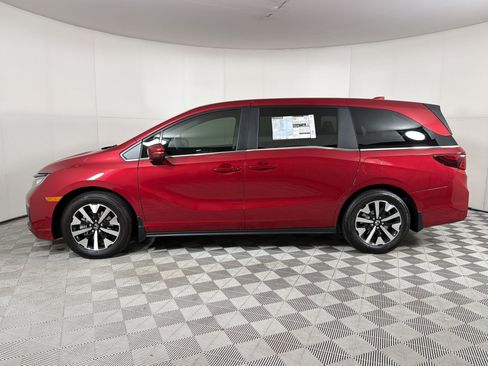 New 2026 Honda Odyssey EX-L image 2