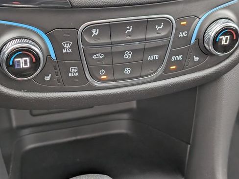 Used 2023 Chevrolet Equinox RS w/ RS Leather Package FWD image 24