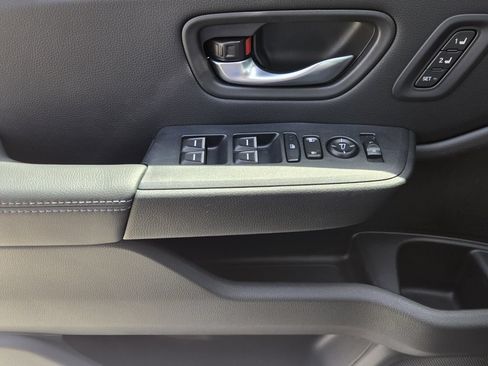 Used 2024 Honda Pilot Touring image 28