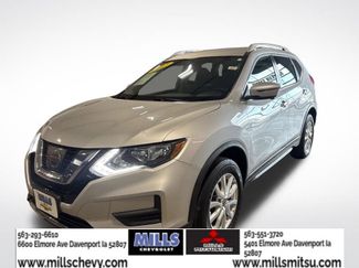 Used 2017 Nissan Rogue SV w/ SV Premium Package 360° Tour