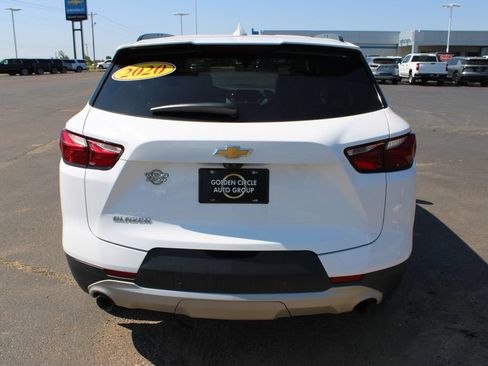 Used 2020 Chevrolet Blazer LT w/ Sound & Technology Package FWD image 8