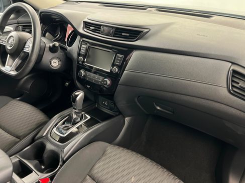 Used 2018 Nissan Rogue S AWD/4WD image 24