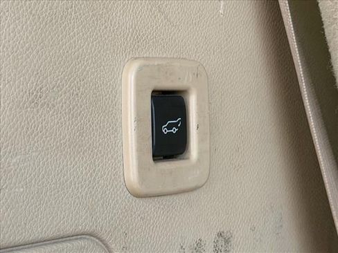 Used 2012 Ford Expedition XLT AWD/4WD image 21