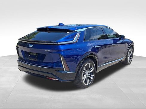 Used 2024 Cadillac Lyriq Luxury RWD image 6