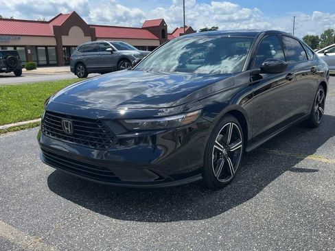 Used 2026 Honda Accord SE image 2