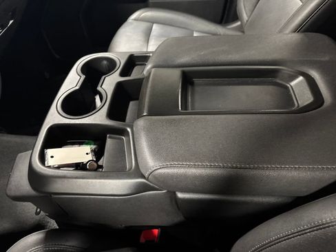 Used 2025 GMC Sierra 1500 SLT image 25