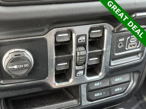 Used 2024 Jeep Wrangler High Altitude image 27