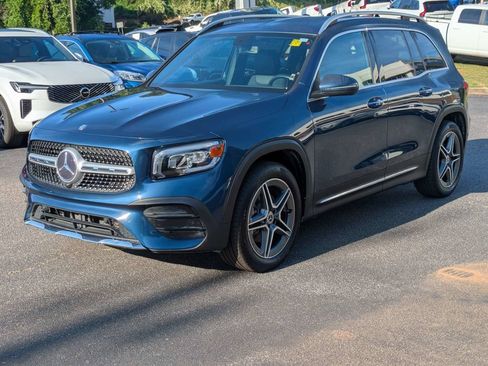 Used 2021 Mercedes-Benz GLB 250 image 2
