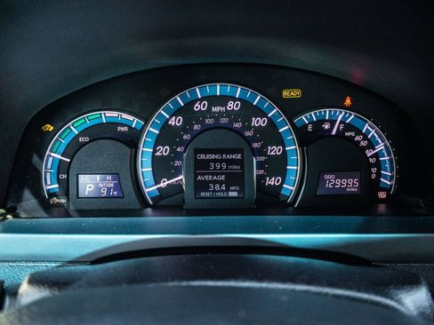Used 2014 Toyota Camry LE FWD image 43