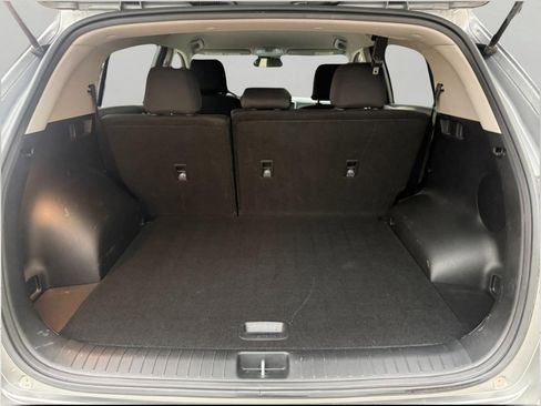 Used 2021 Kia Sportage LX image 15