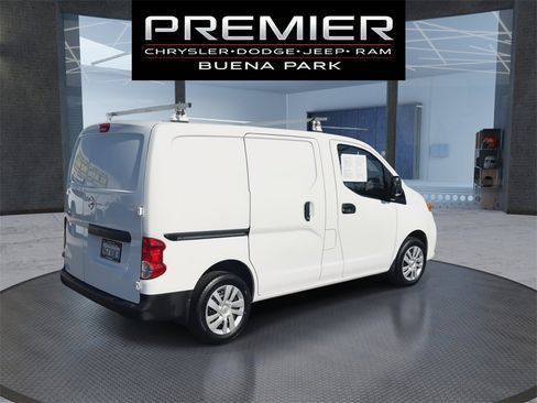 Used 2021 Nissan NV200 S image 8